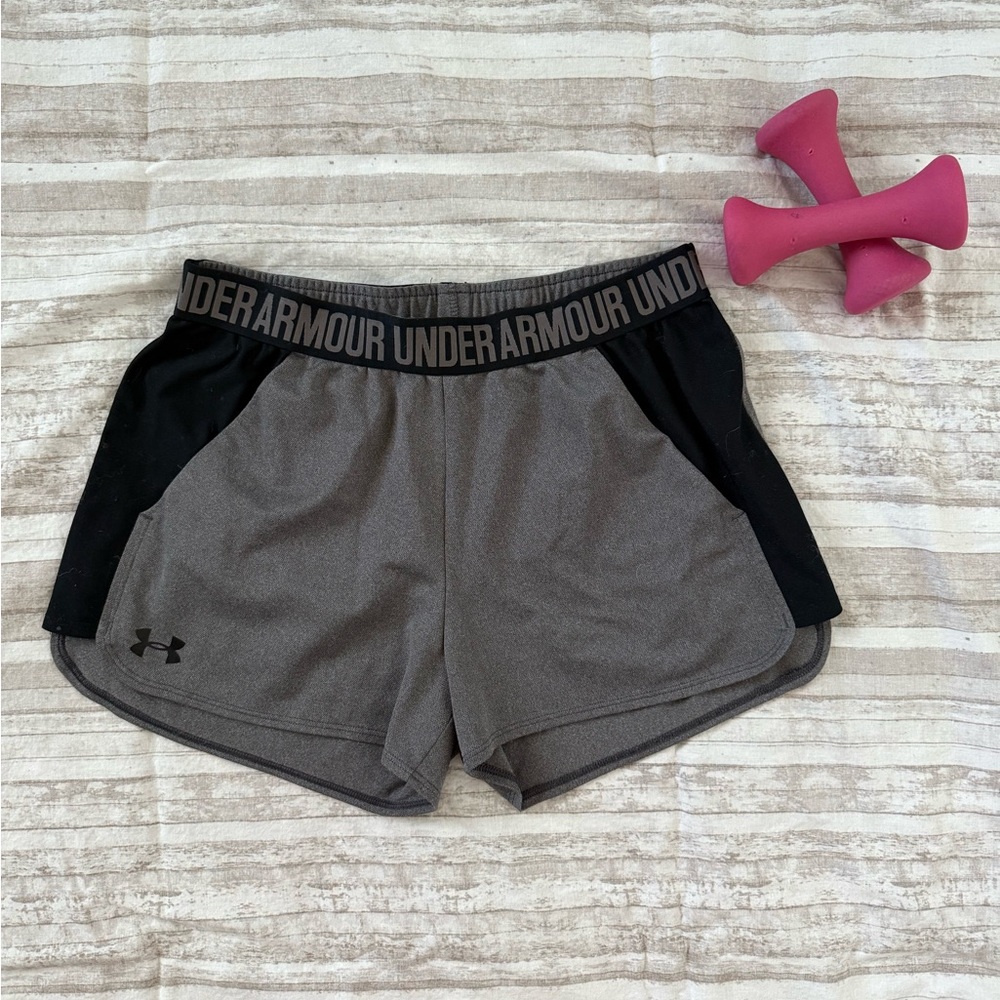 Under Armour Heather Grey/Black Medium Shorts